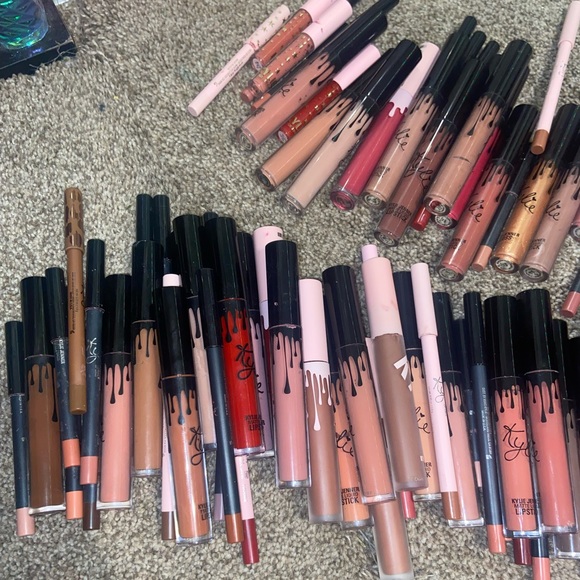 Kylie cosmetics lip kit lot - Picture 5 of 9